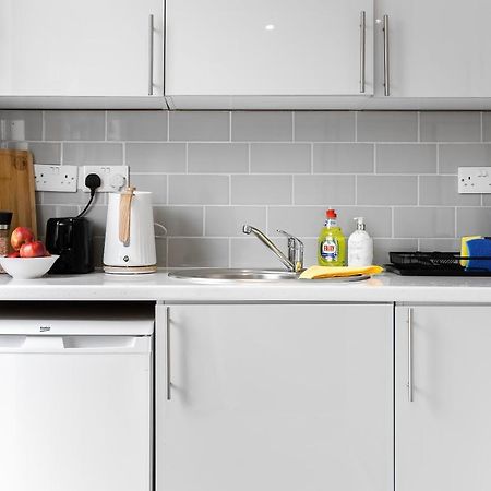 Livestay-Modern Studio Rooms In Zone 2 런던 외부 사진