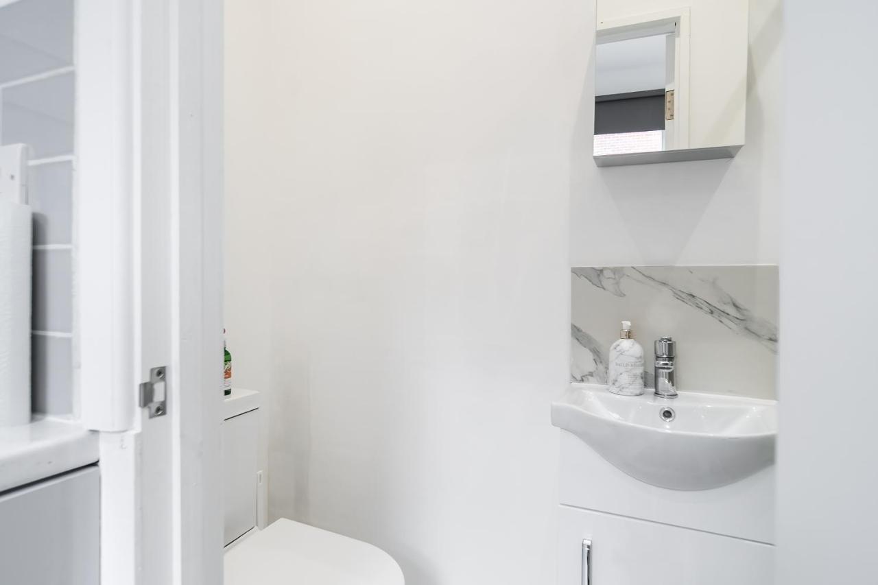 Livestay-Modern Studio Rooms In Zone 2 런던 외부 사진